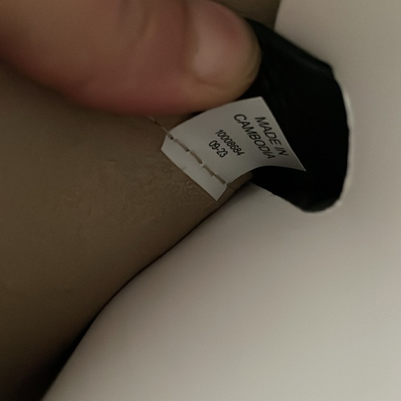 New✨ authentic tory burch thea large tote bag in black - Picture 10 of 16